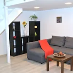 Modern Chic Apartment In Central Budapest